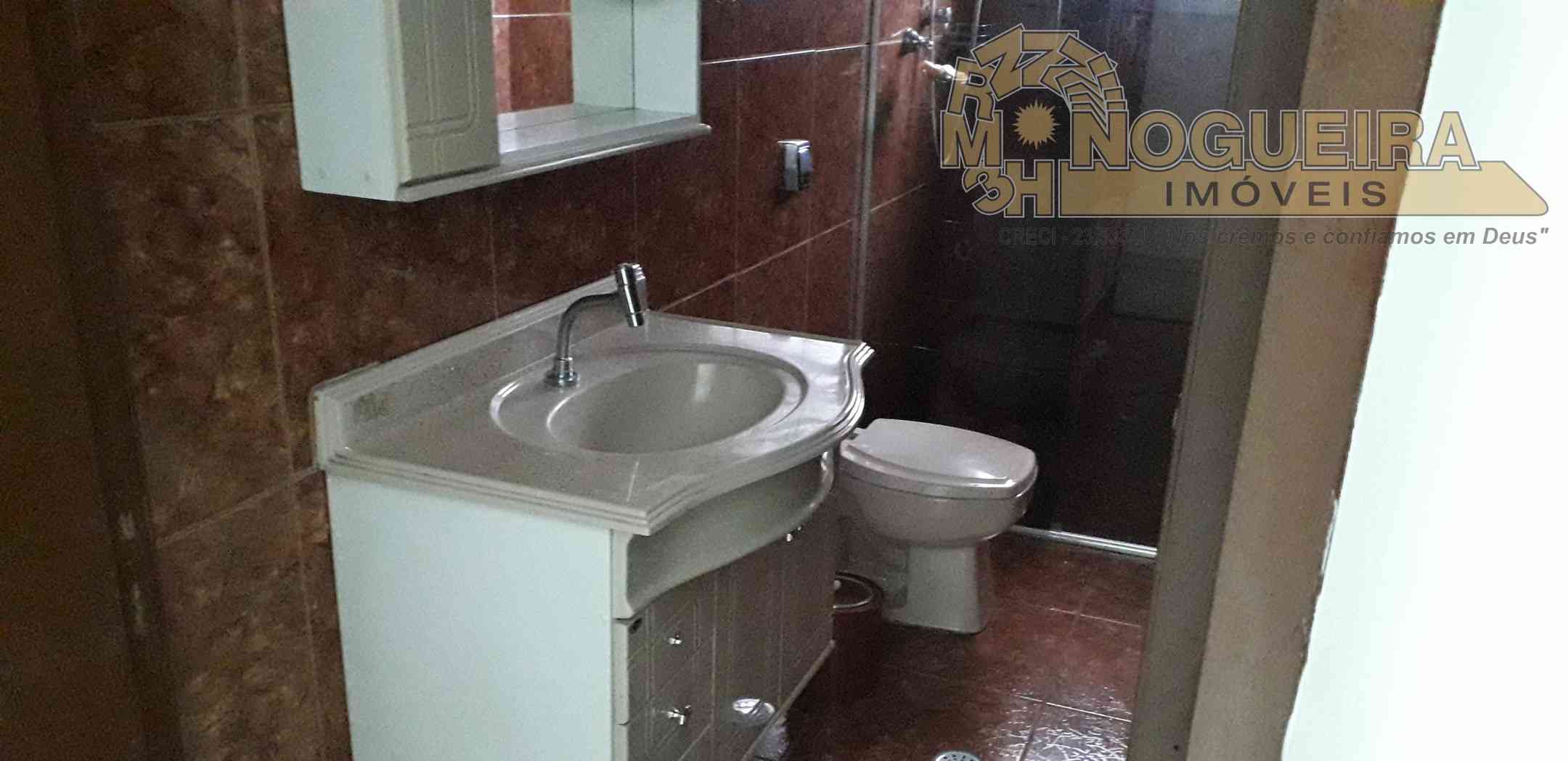 Sobrado 3 Dormitórios c/ 1 Suíte  - Vila Flórida