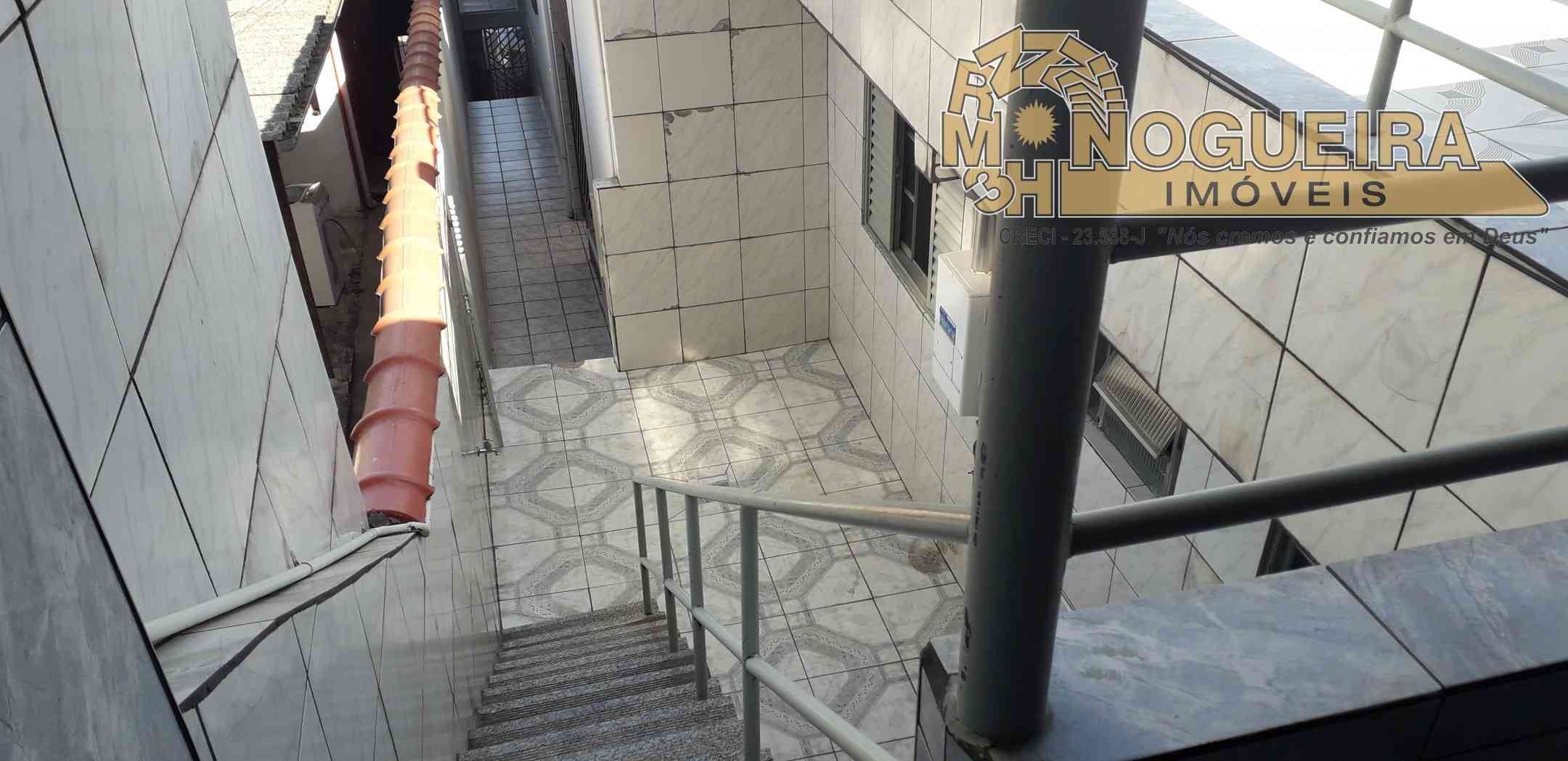 Sobrado 3 Dormitórios c/ 1 Suíte  - Vila Flórida