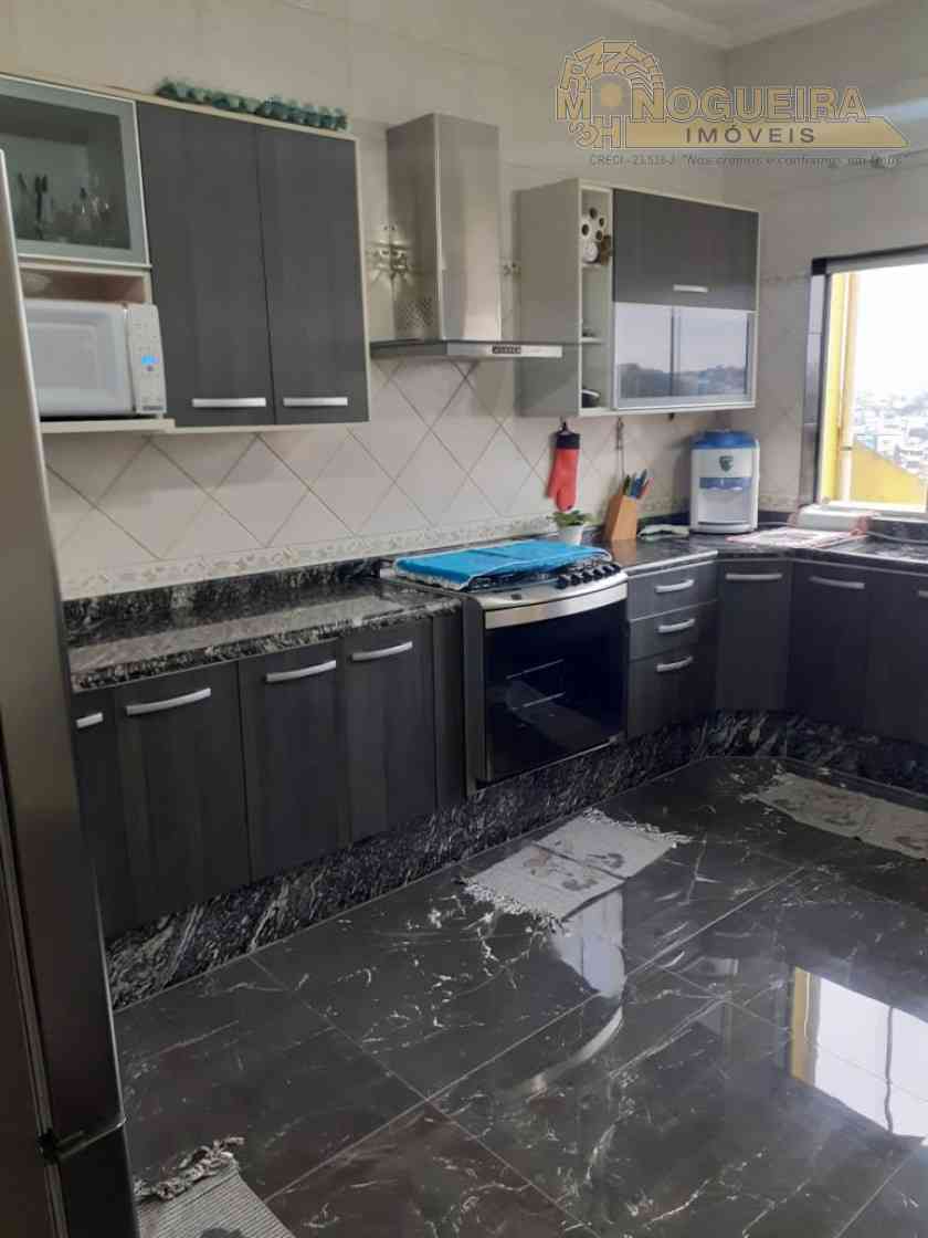 Exelente sobrado na Cidade Jardim Cumbica com 3 dormitorios