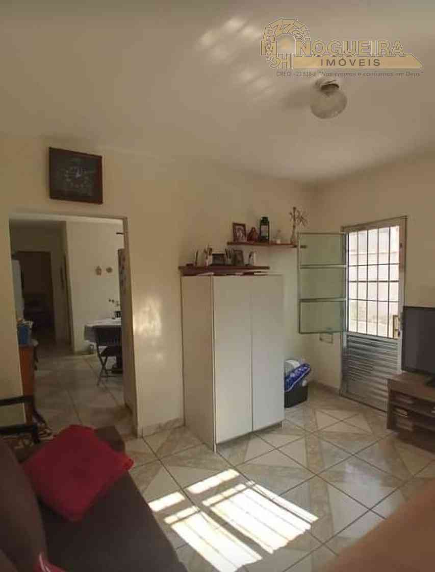 Casa Terrea 1 Dormitório - Cidade Seródio