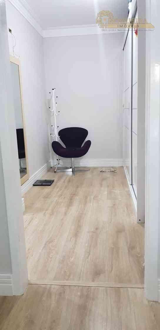 Sobrado 4 Dormitórios c/ 1 Suíte - Condomínio Haroldo Veloso