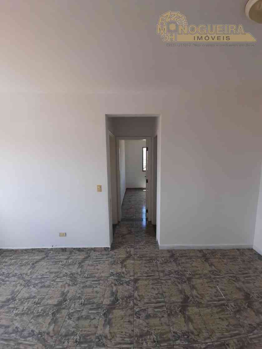 Apto 2 Dormitórios  - Vila Rosalia