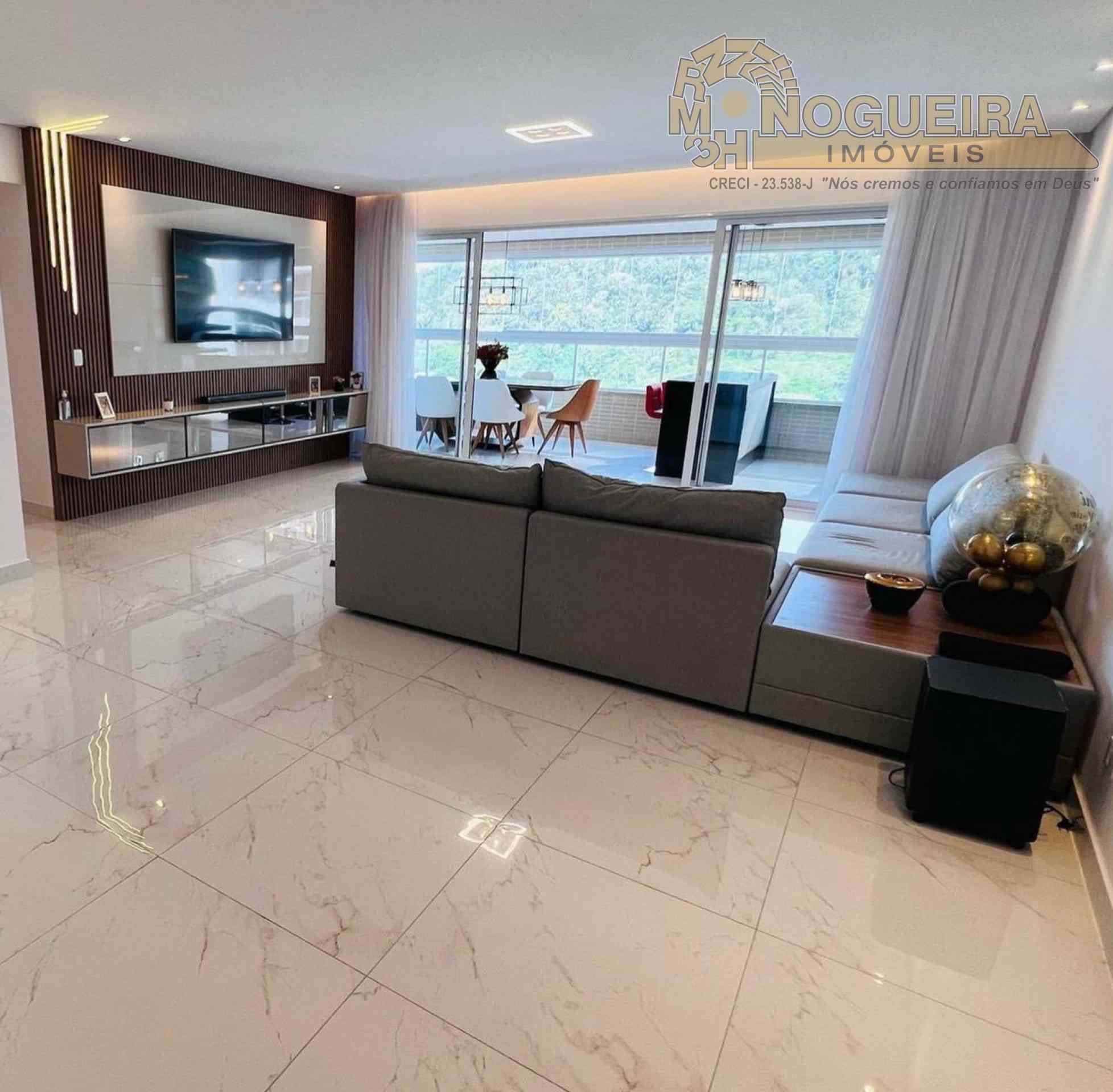 Belíssimo apartamento Alto Padrão na Praia Grande com 150 m²