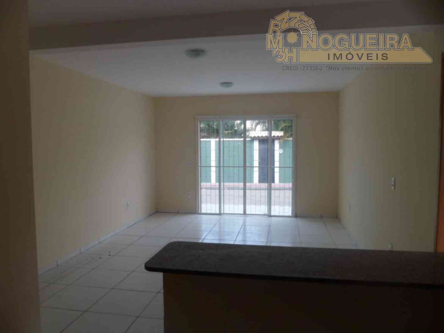 Sobrado 3 Dormitórios com 1 Suíte - Rio Vermelho - Santa Catarina