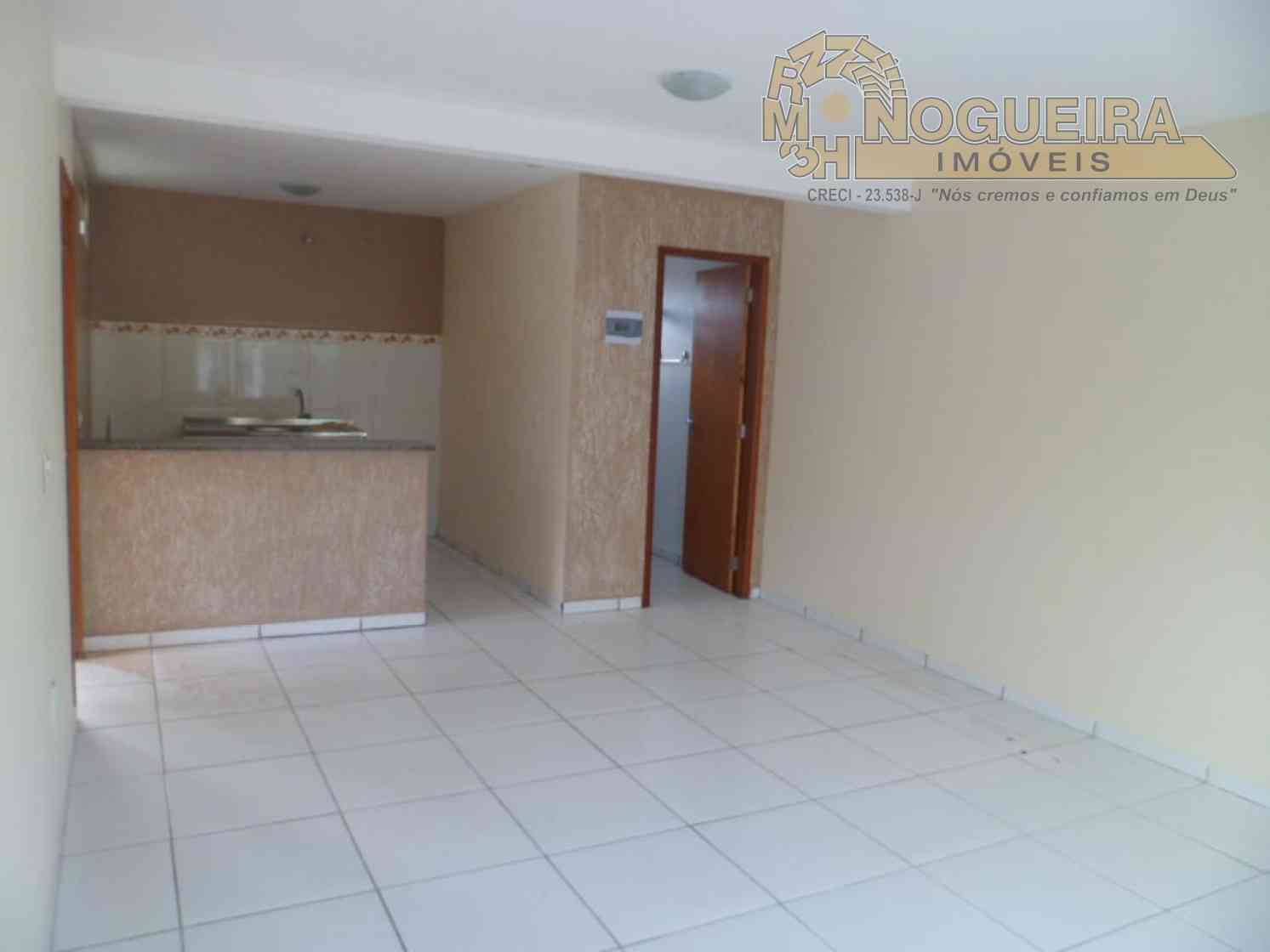 Sobrado 3 Dormitórios com 1 Suíte - Rio Vermelho - Santa Catarina