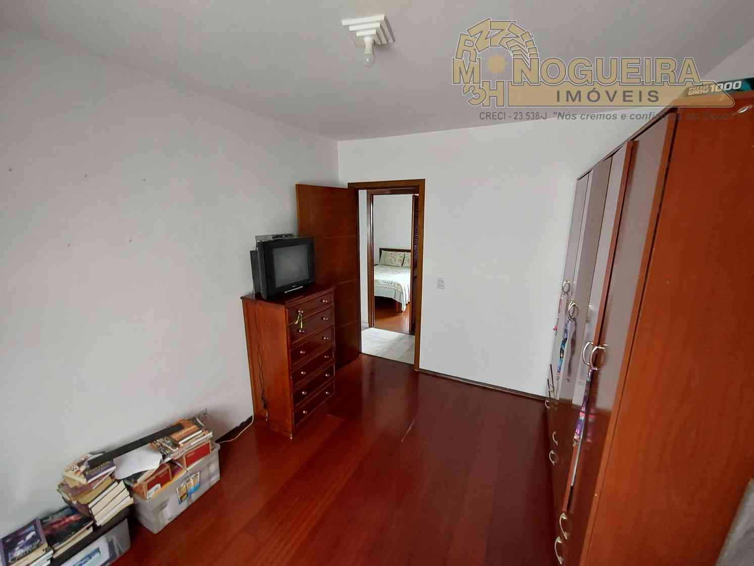 Ótimo Sobrado - Vila São João Batista - Santa Emilia