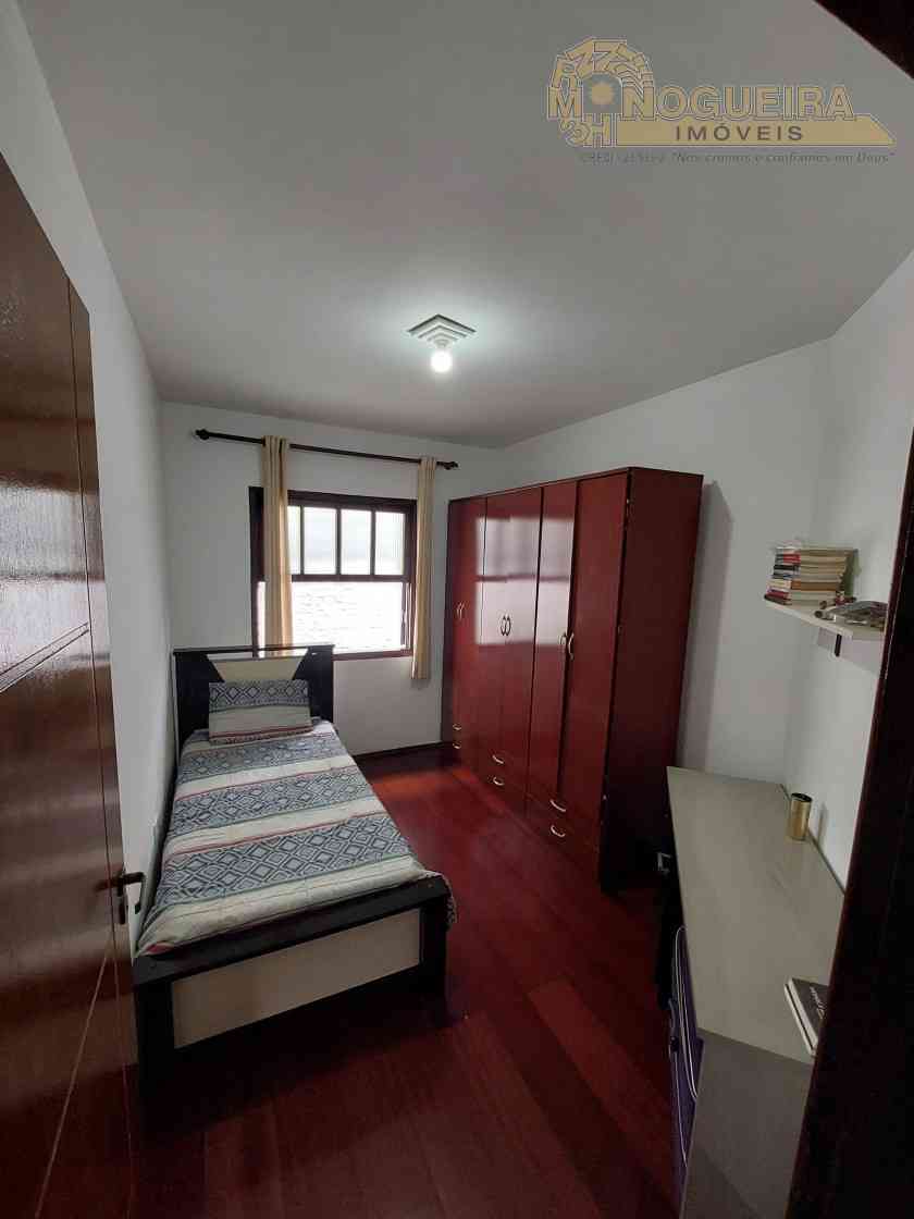 Ótimo Sobrado - Vila São João Batista - Santa Emilia