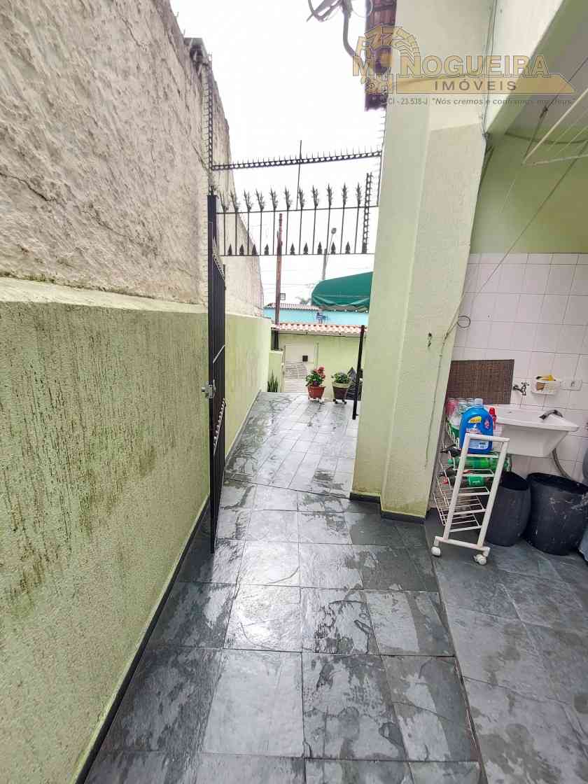 Ótimo Sobrado - Vila São João Batista - Santa Emilia