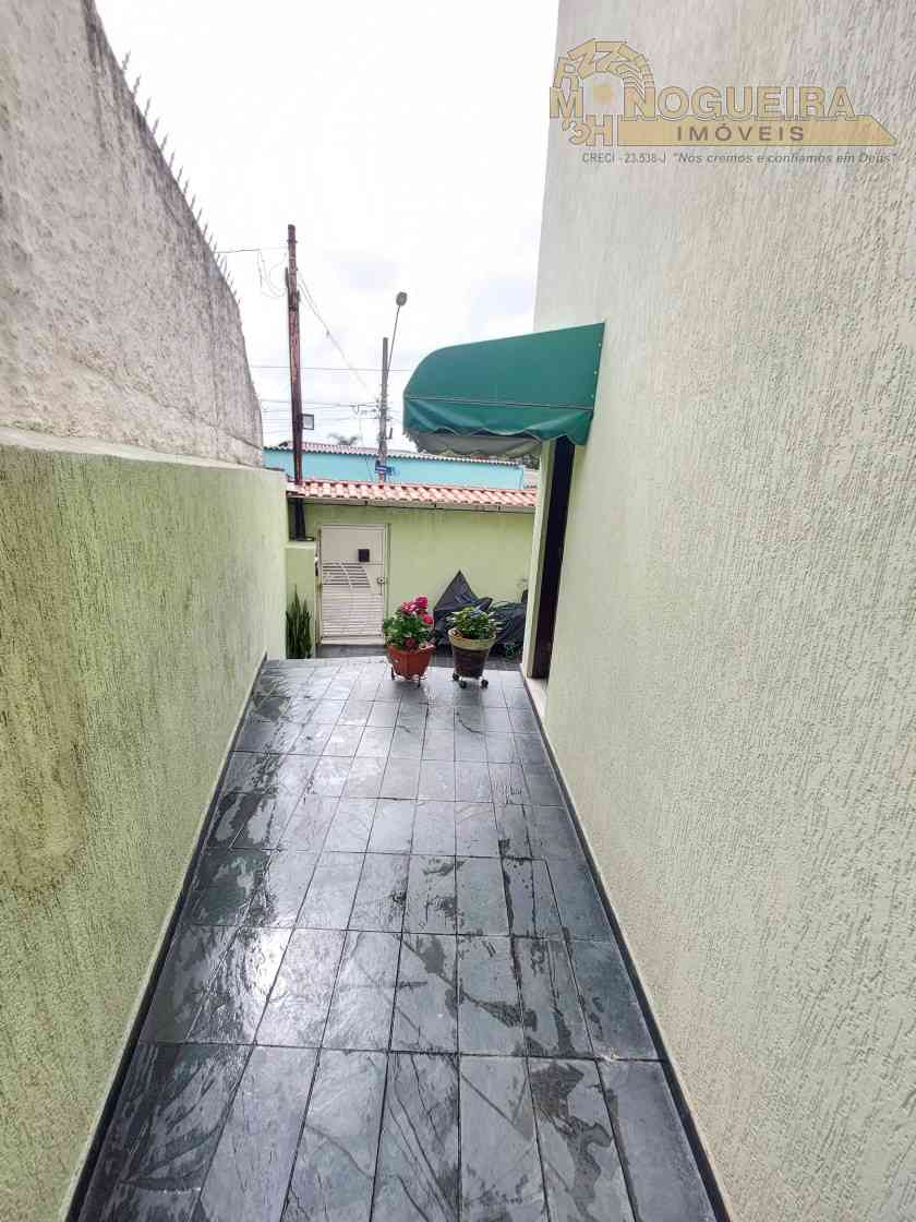 Ótimo Sobrado - Vila São João Batista - Santa Emilia