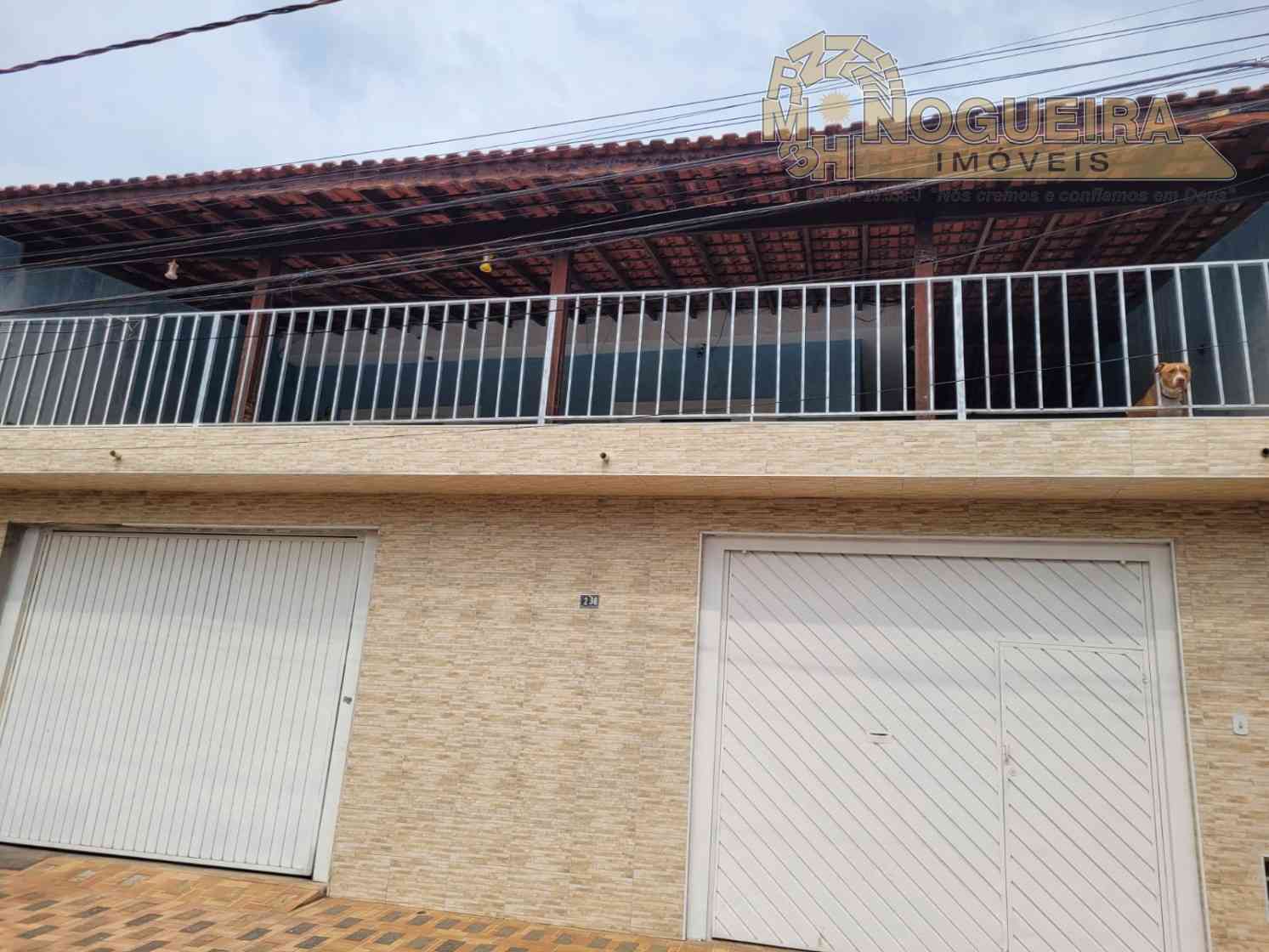 Otima casa assobrada com piscina no Jardim das Nações