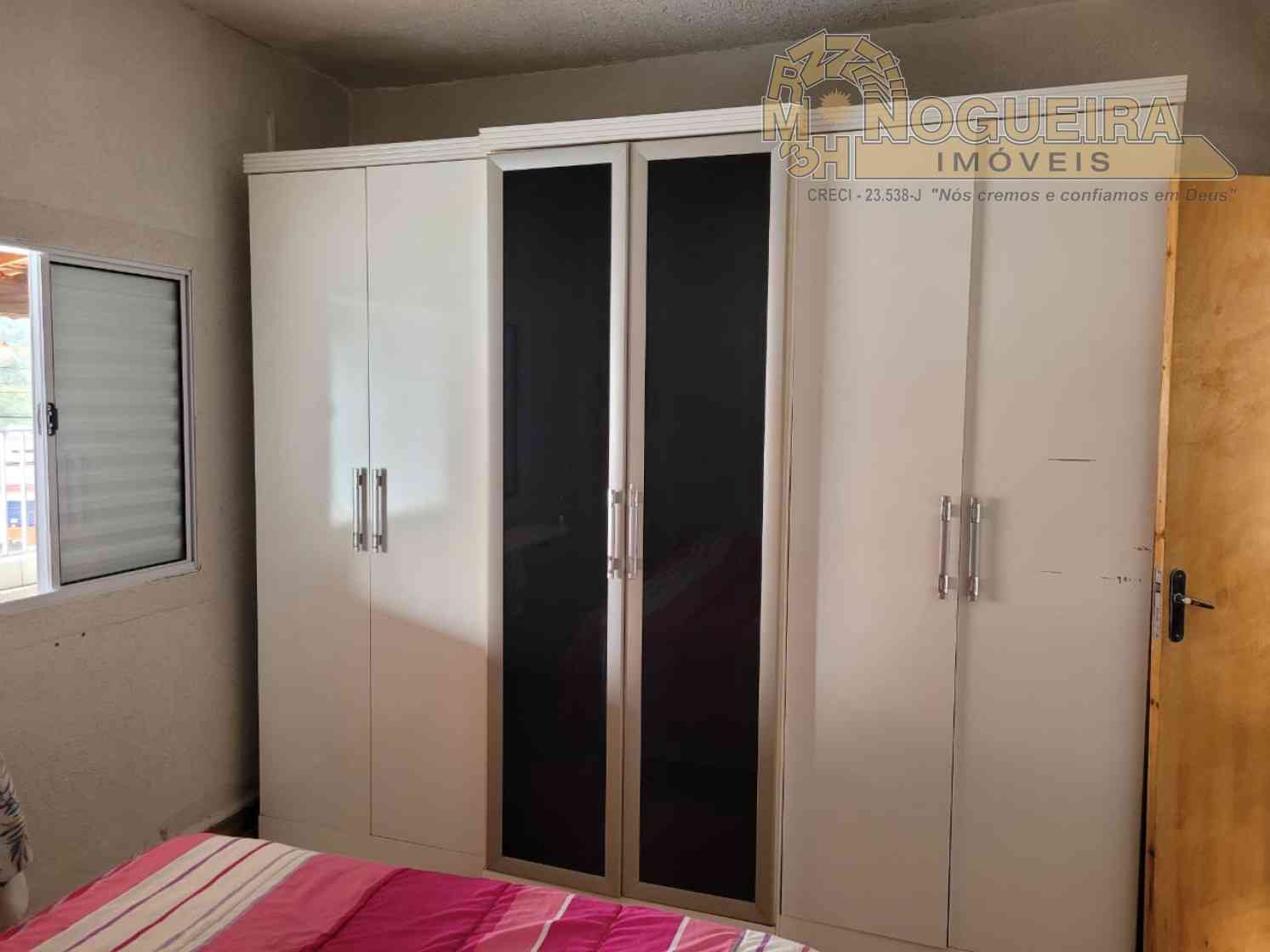 Otima casa assobrada com piscina no Jardim das Nações