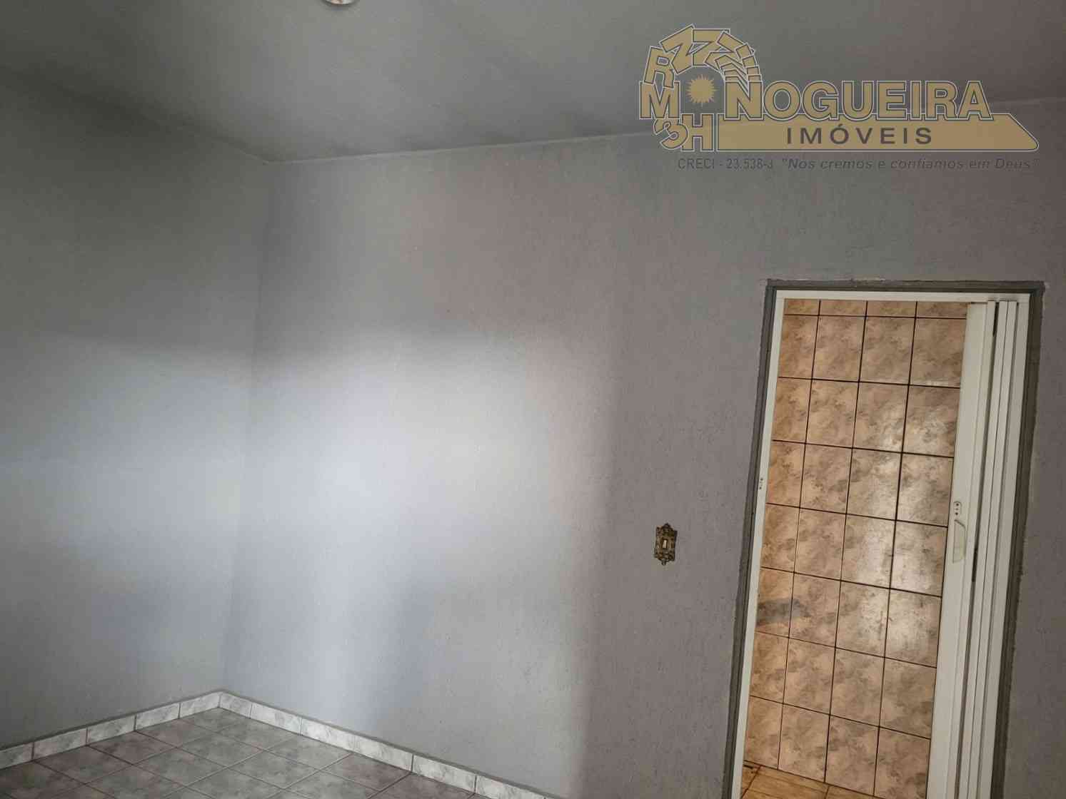 Otima casa assobrada com piscina no Jardim das Nações