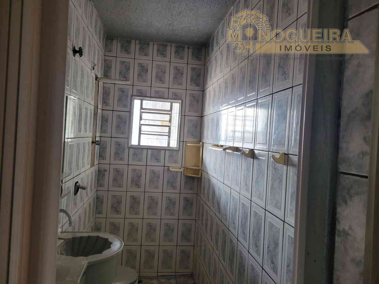 Otima casa assobrada com piscina no Jardim das Nações