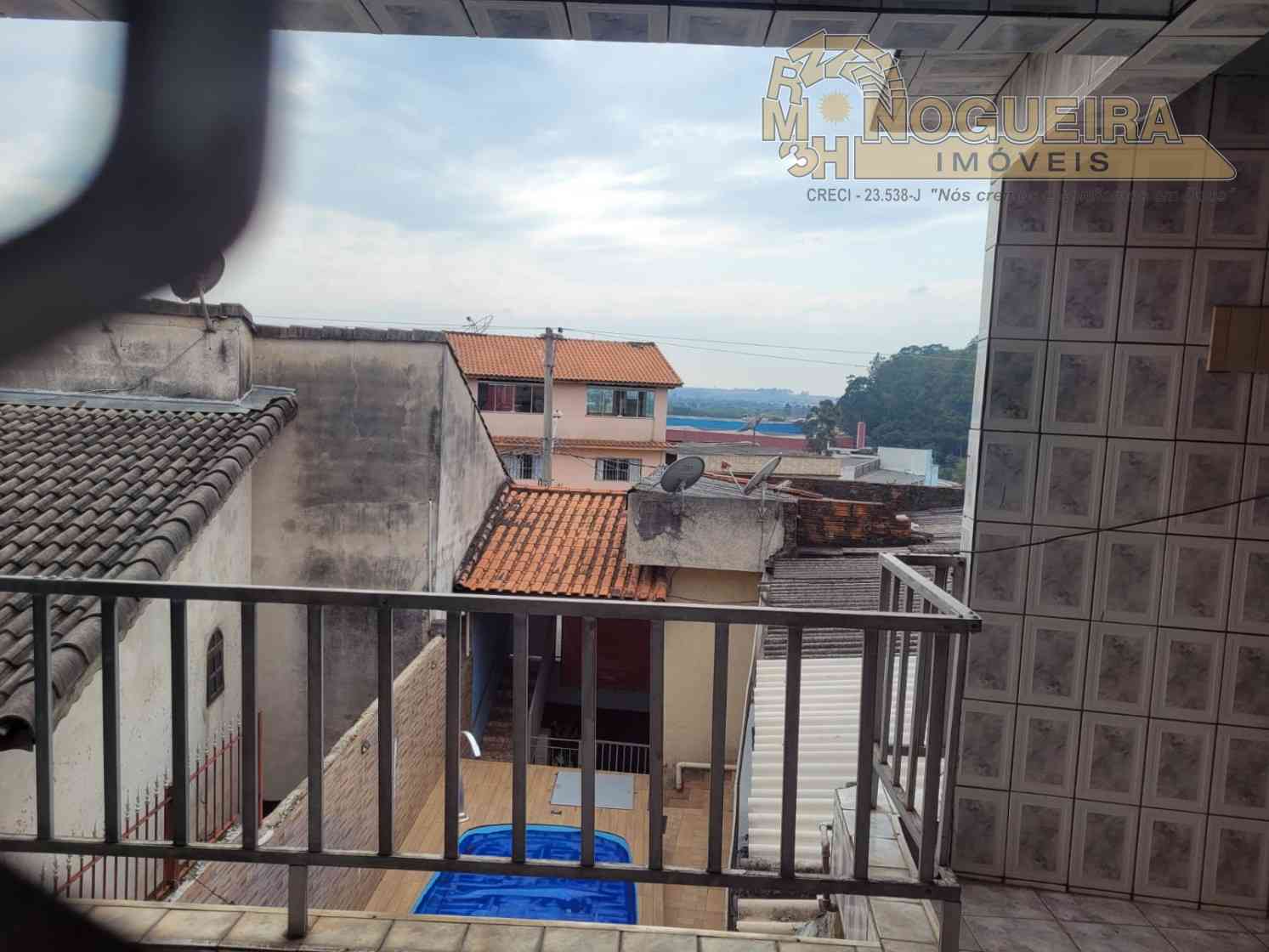 Otima casa assobrada com piscina no Jardim das Nações