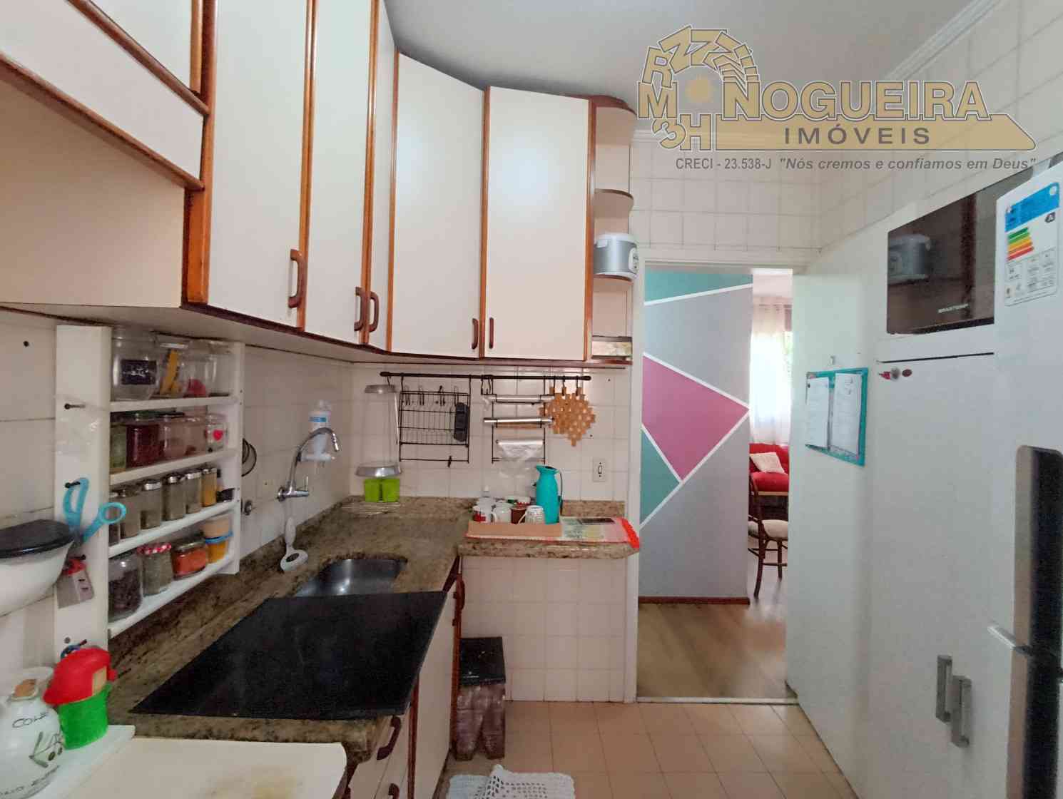 Apto no Bom Clima com 75 m²