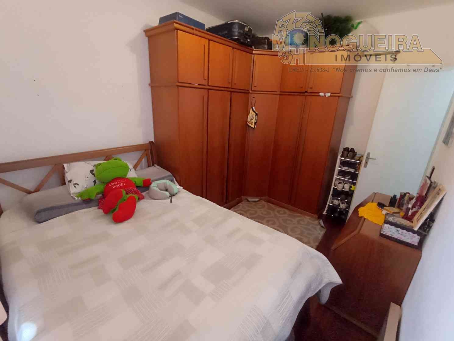 Apto no Bom Clima com 75 m²