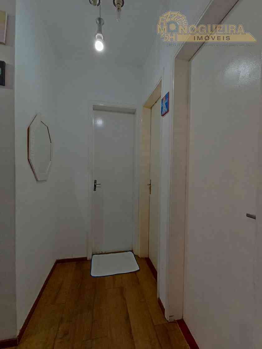 Apto no Bom Clima com 75 m²