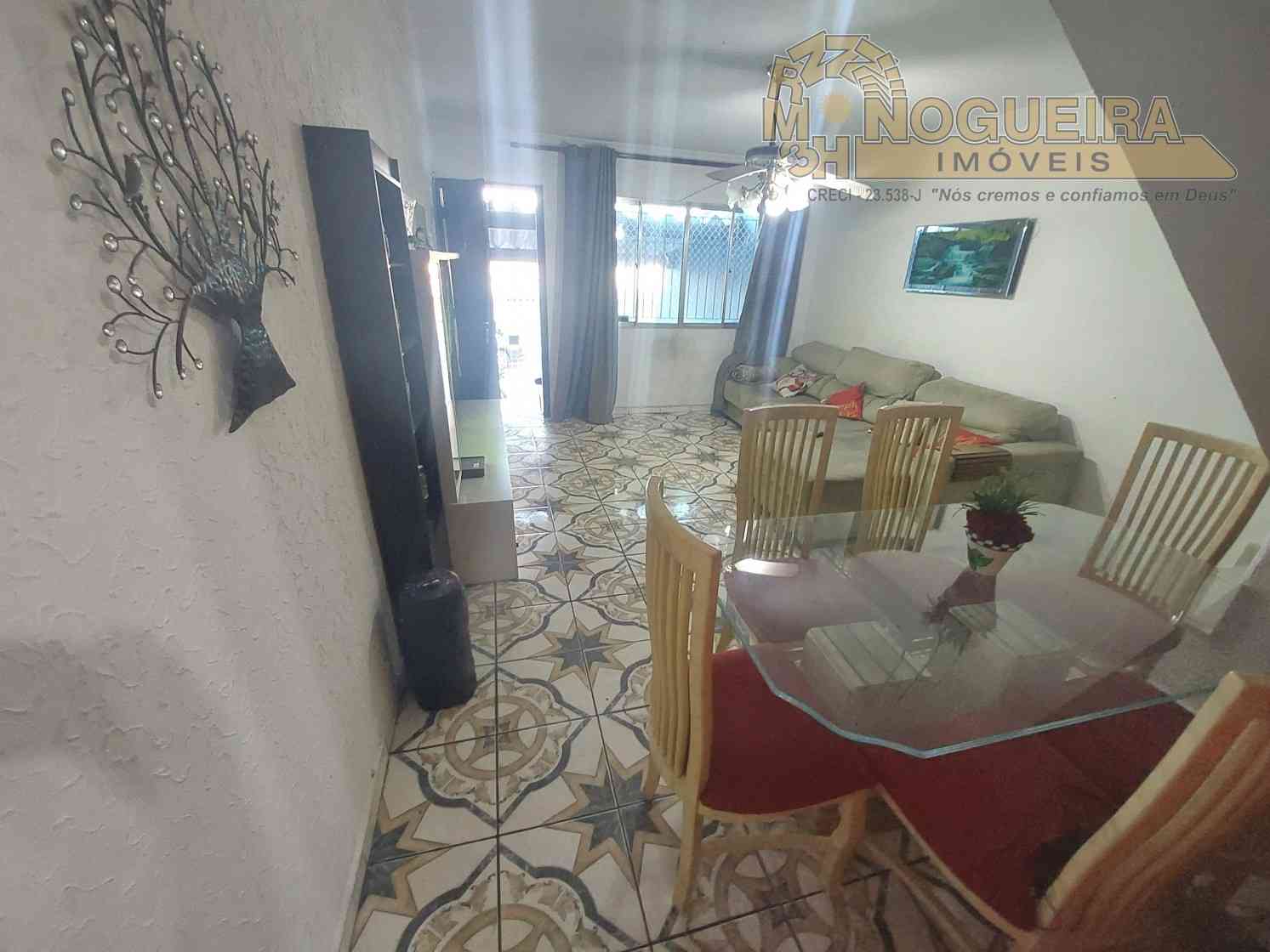 Ótimo Sobrado Vila Barros com 2 dormitórios