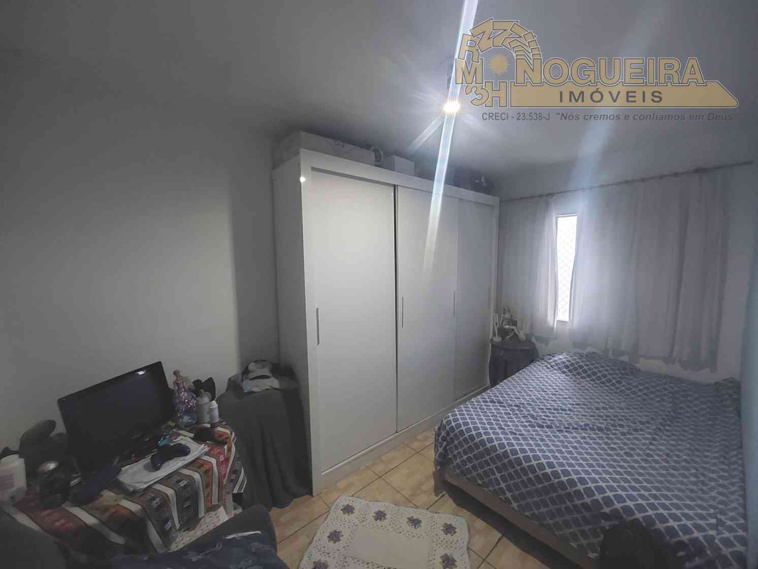 Ótimo Sobrado Vila Barros com 2 dormitórios