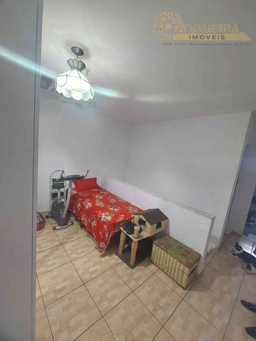 Ótimo Sobrado Vila Barros com 2 dormitórios