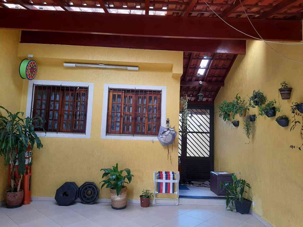 Sobrado 3 Dormitórios c/ 1 Suíte - Vila Fatima