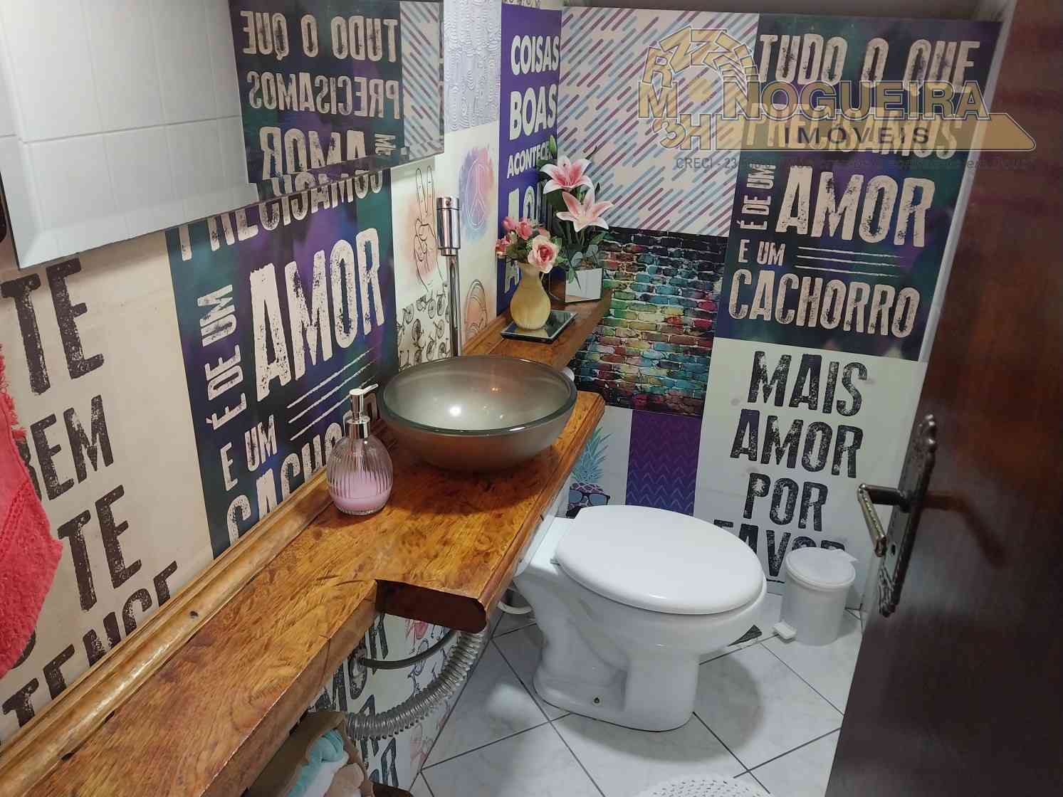 Sobrado 3 Dormitórios c/ 1 Suíte - Jardim Bom Clima