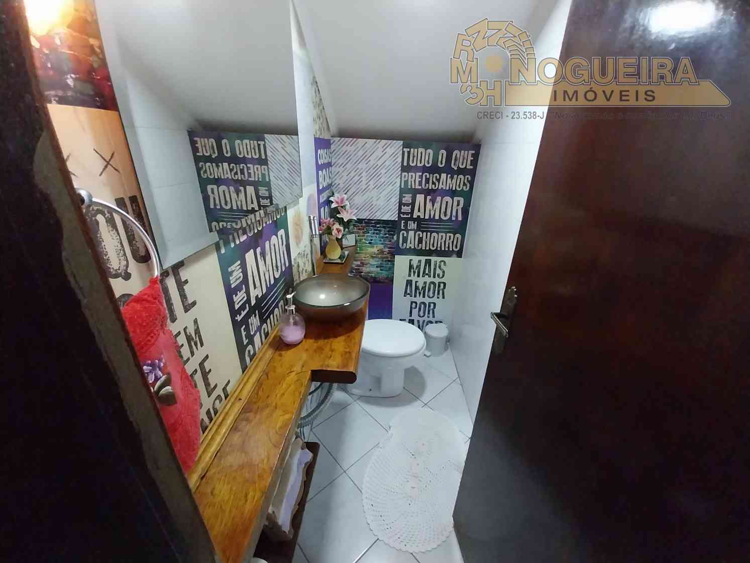 Sobrado 3 Dormitórios c/ 1 Suíte - Jardim Bom Clima