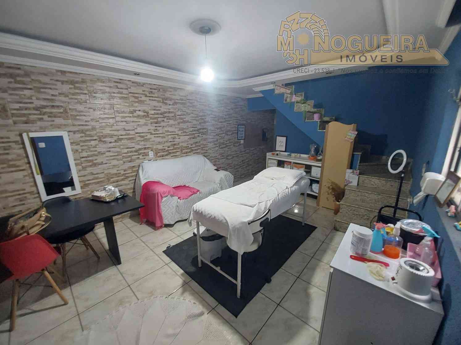 Ótimo Sobrado no Jardim Monte Carmelo