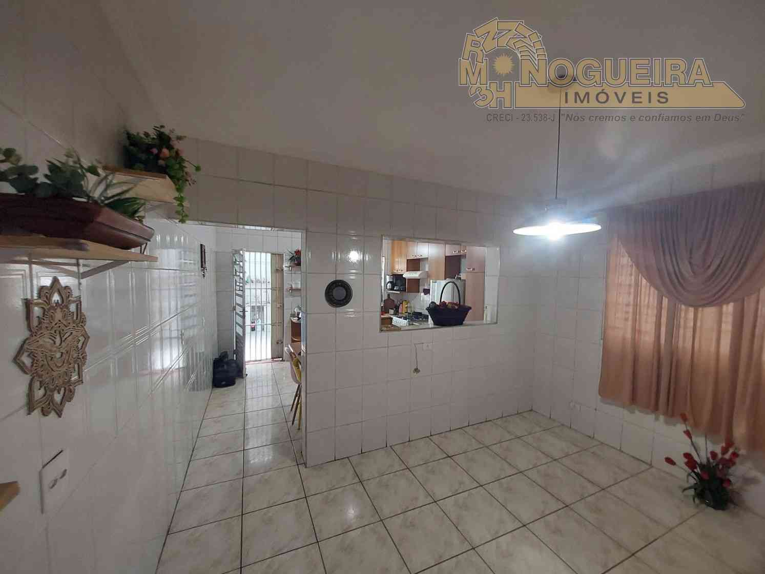 Ótimo Sobrado no Jardim Monte Carmelo