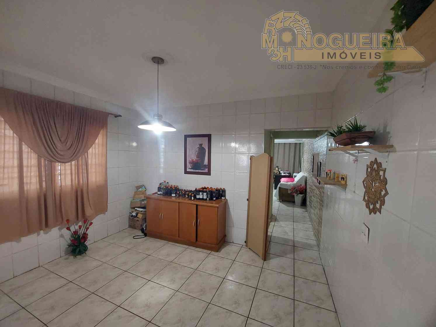 Ótimo Sobrado no Jardim Monte Carmelo