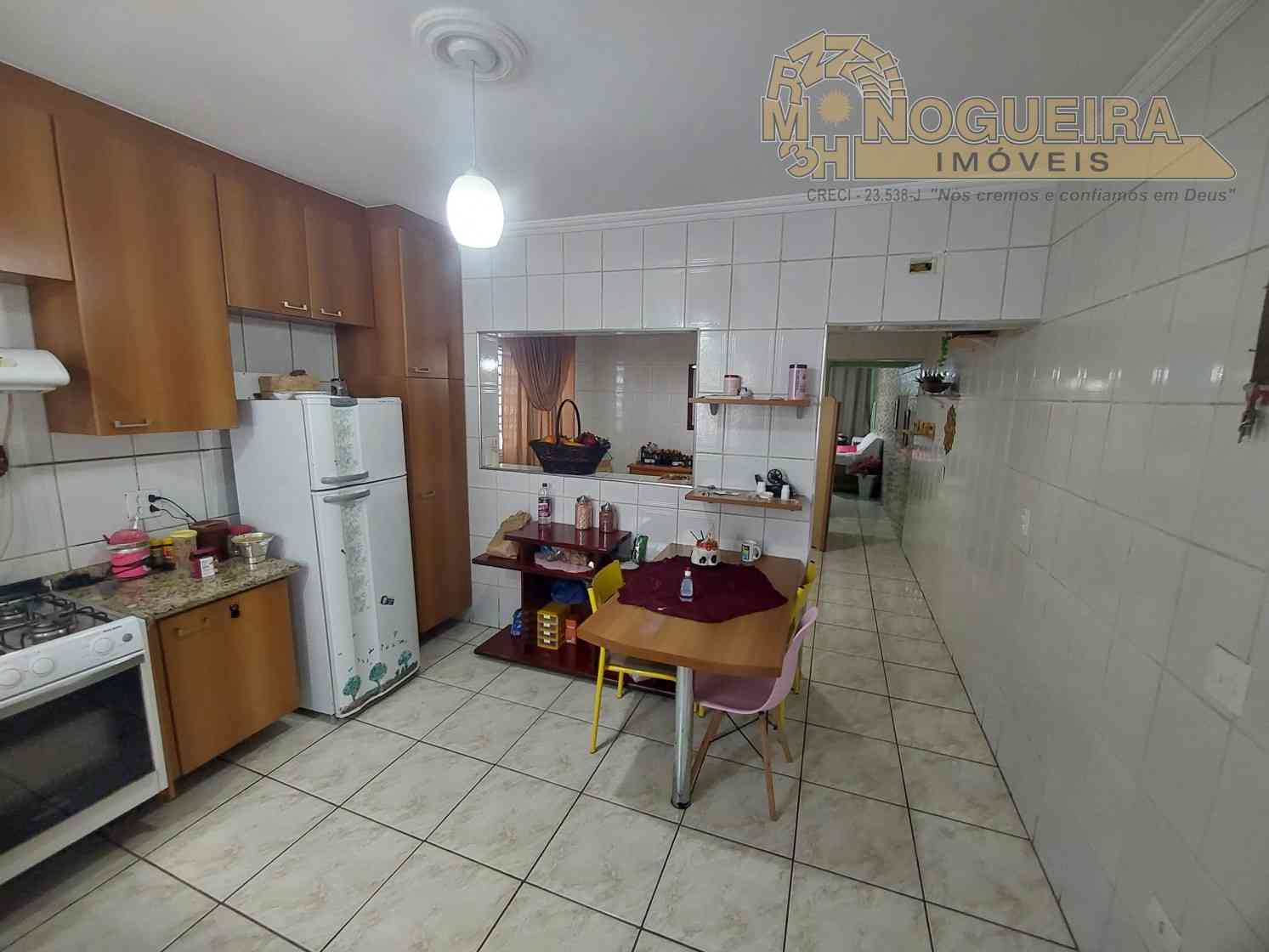 Ótimo Sobrado no Jardim Monte Carmelo