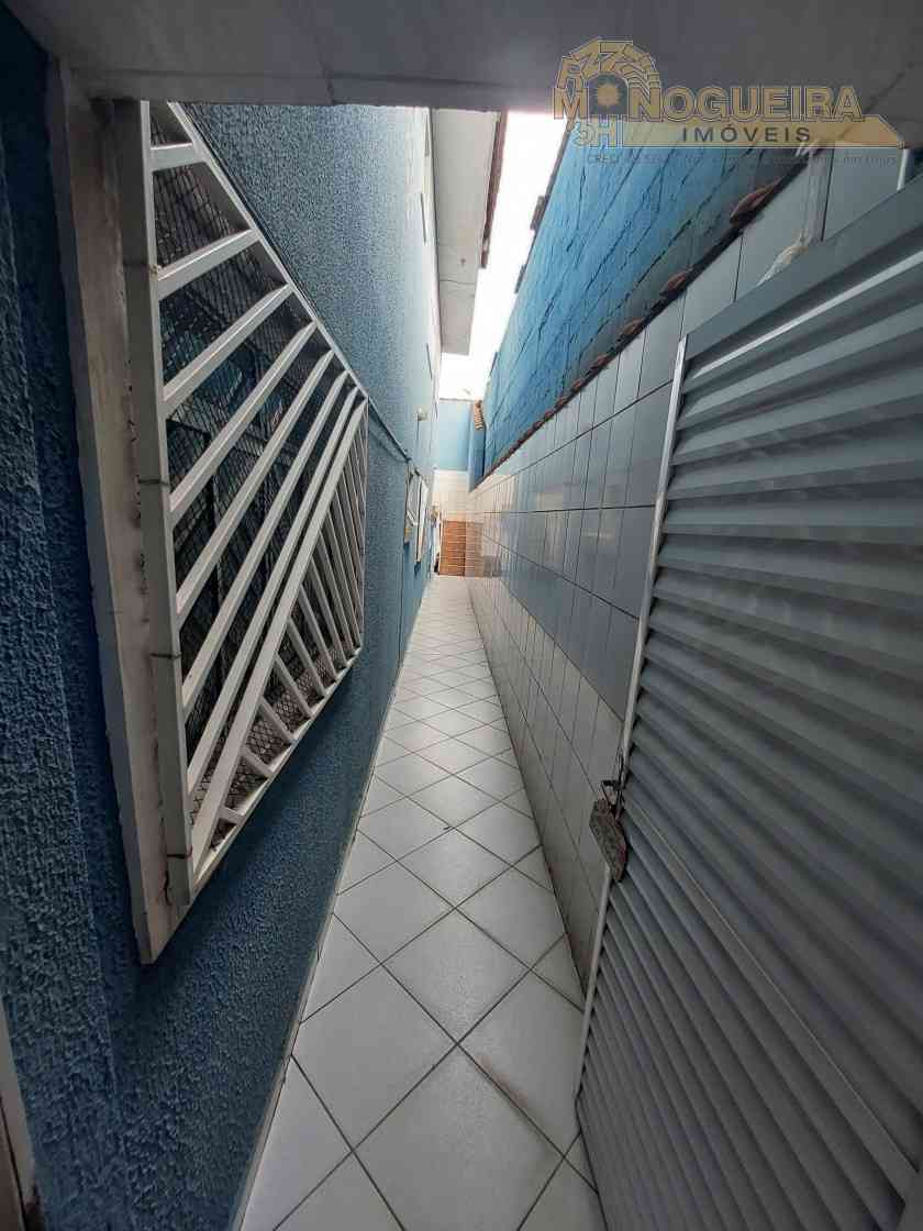 Ótimo Sobrado no Jardim Monte Carmelo