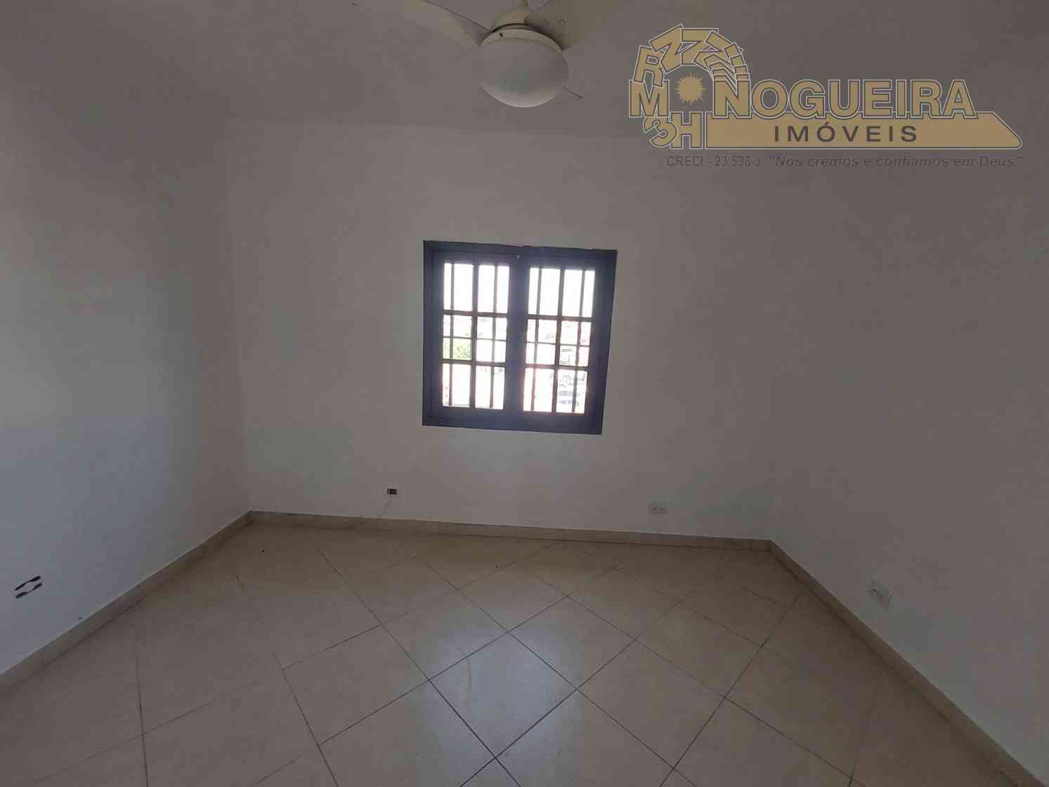 Ótimo Sobrado Residencial ou Comercial no Jardim Maria Dirce