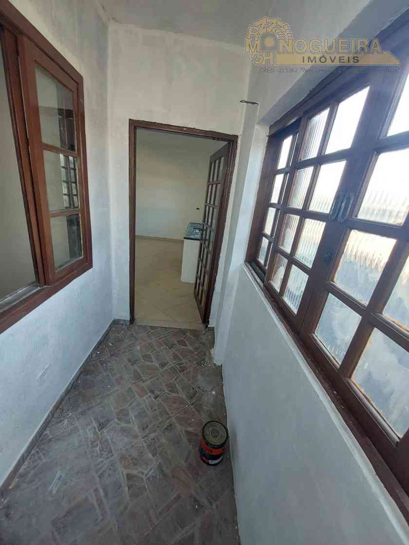 Ótimo Sobrado Residencial ou Comercial no Jardim Maria Dirce