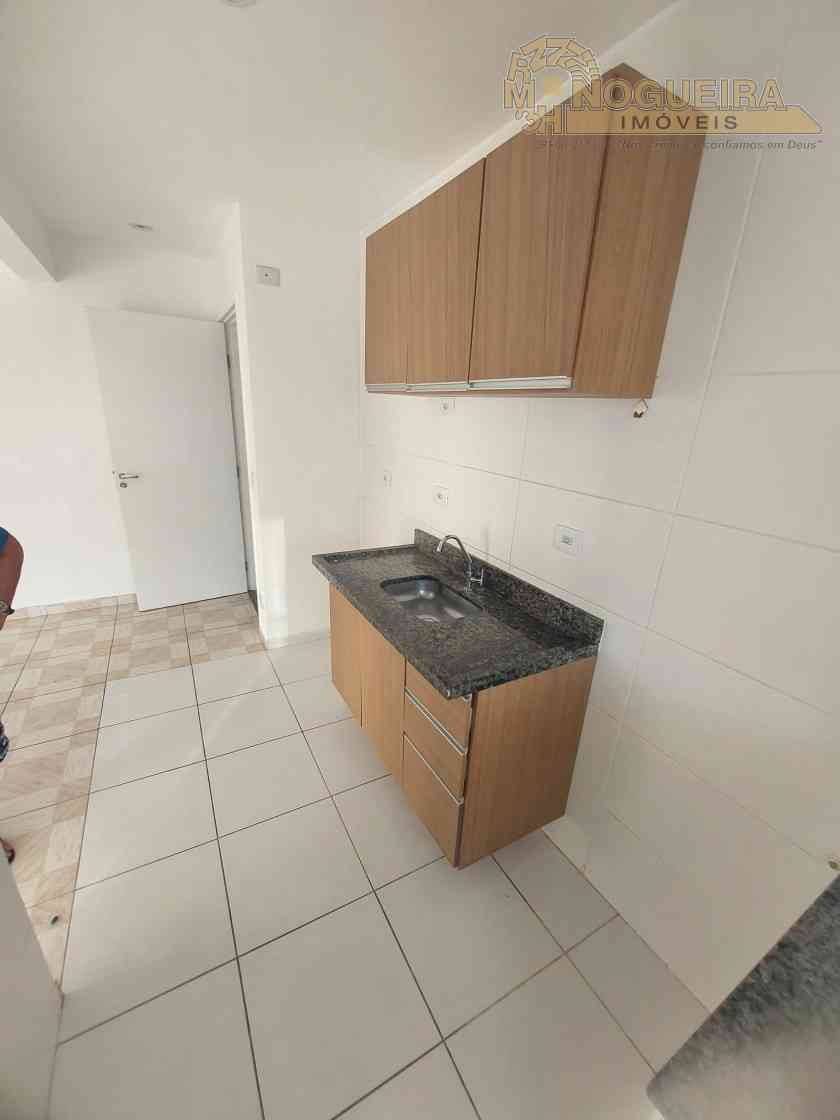 Ótimo apartamento condominio Alvorada - Jardim Bom Clima