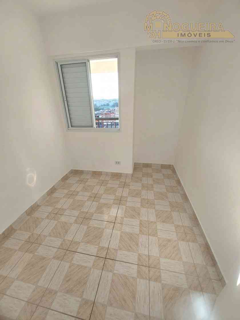 Ótimo apartamento condominio Alvorada - Jardim Bom Clima