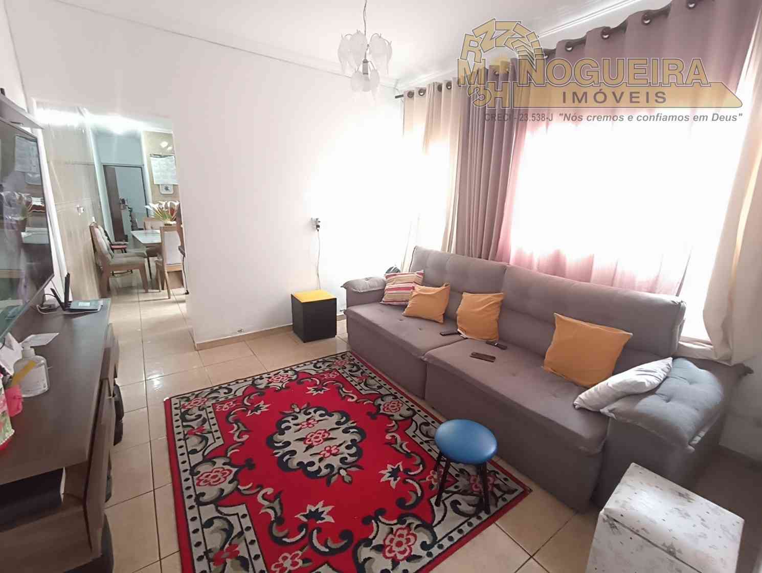 Sobrado no Jardim Adriana em Guarulhos