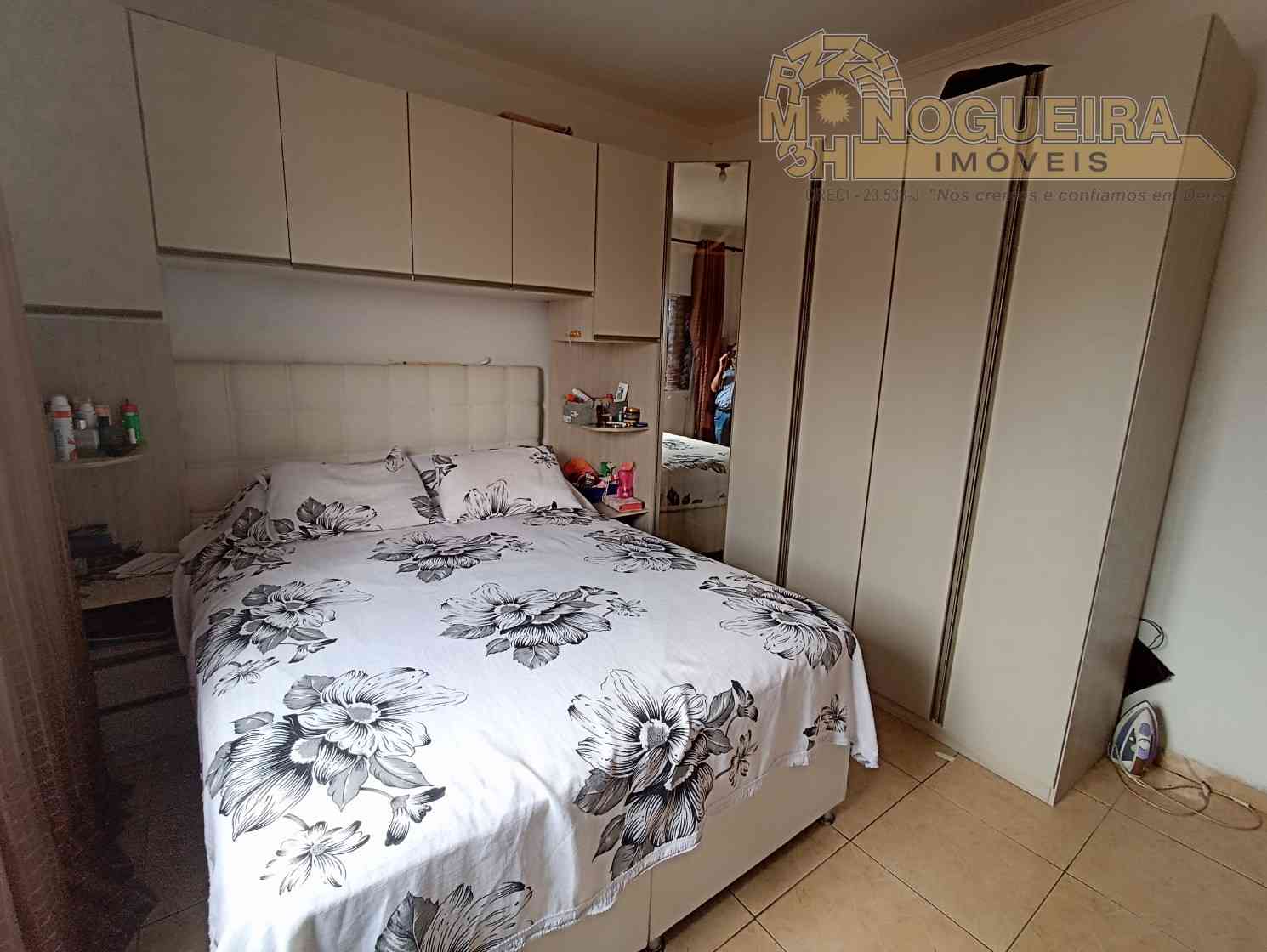 Sobrado no Jardim Adriana em Guarulhos