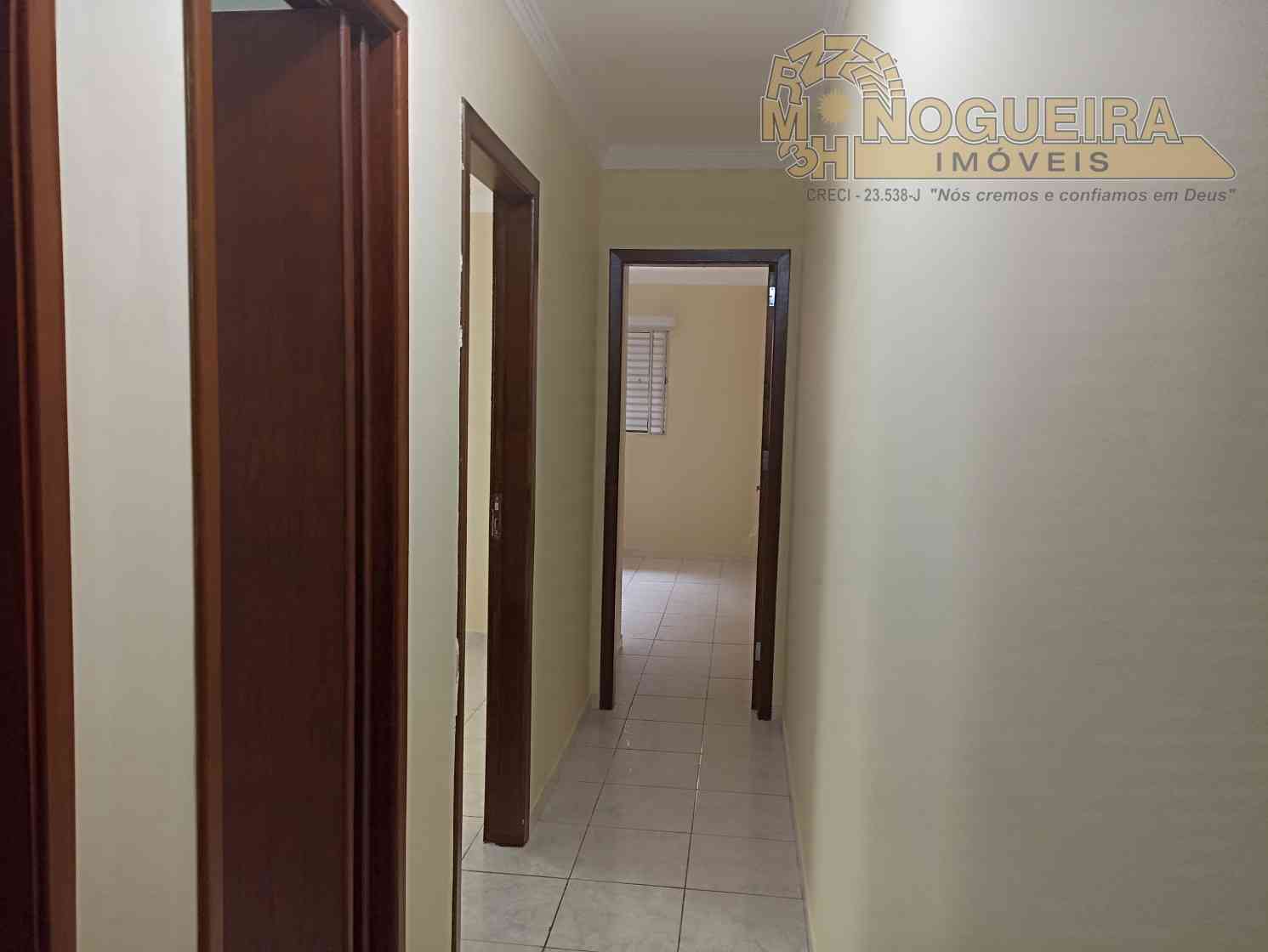 Sobrado com 3 dormitórios sendo 1 suíte - Vila Flórida - Guarulhos