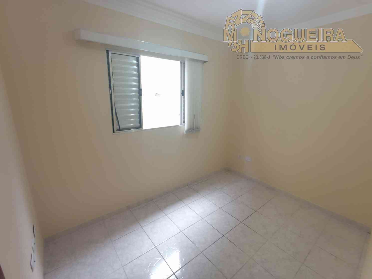 Sobrado com 3 dormitórios sendo 1 suíte - Vila Flórida - Guarulhos