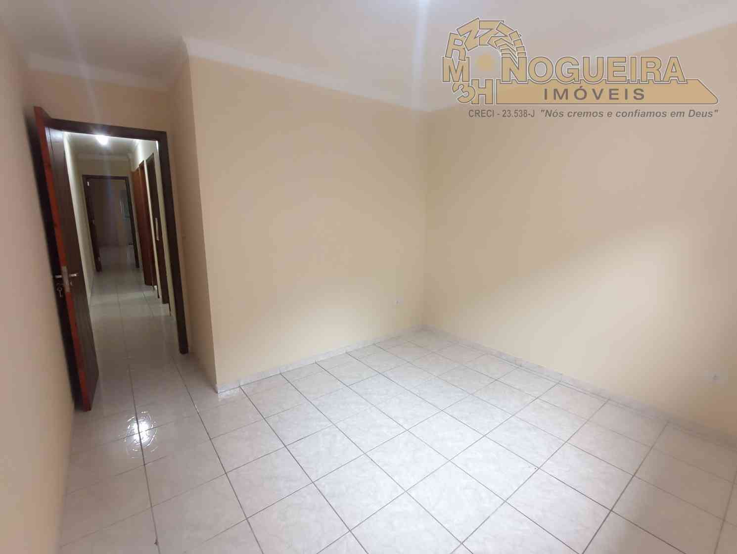 Sobrado com 3 dormitórios sendo 1 suíte - Vila Flórida - Guarulhos