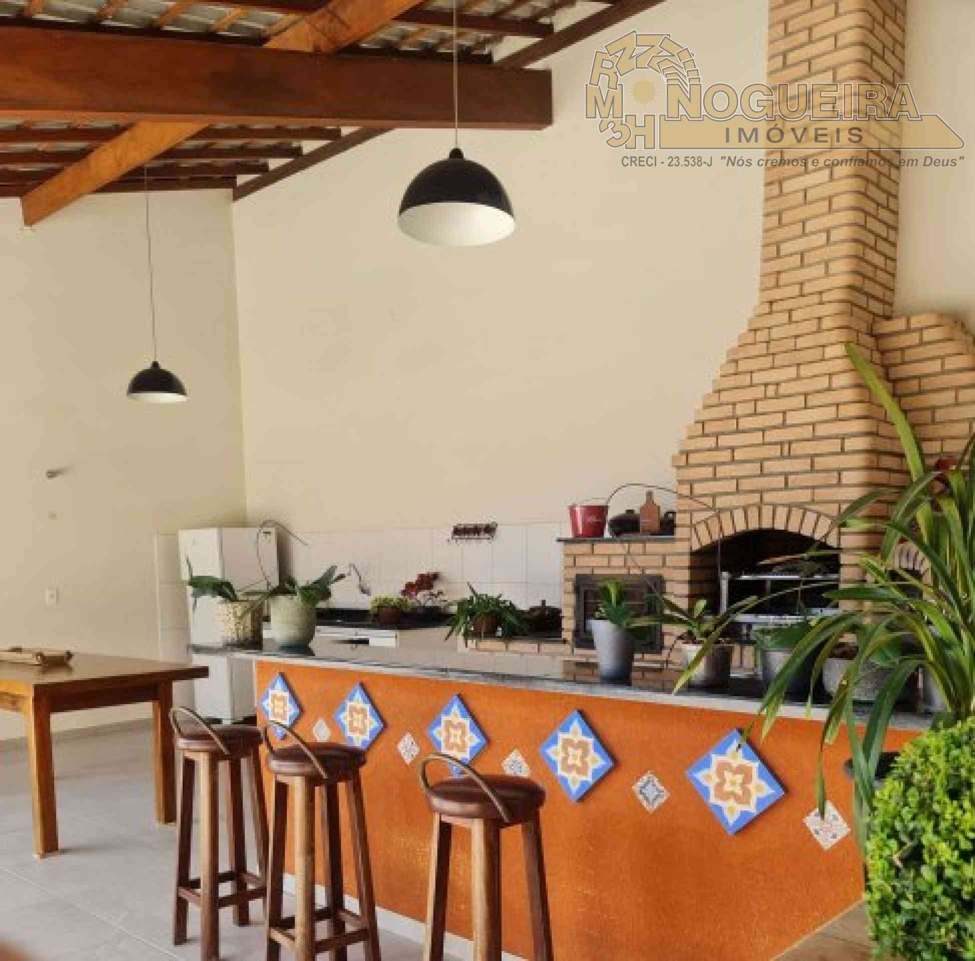 Linda casa em Atibaia