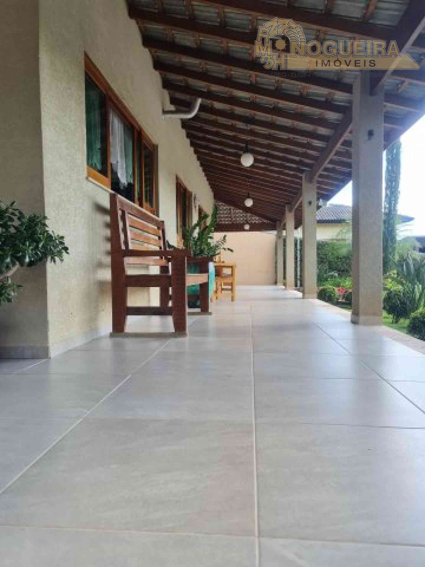 Linda casa em Atibaia