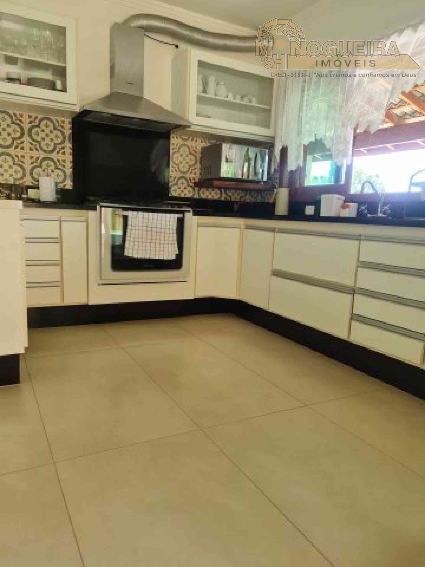 Linda casa em Atibaia