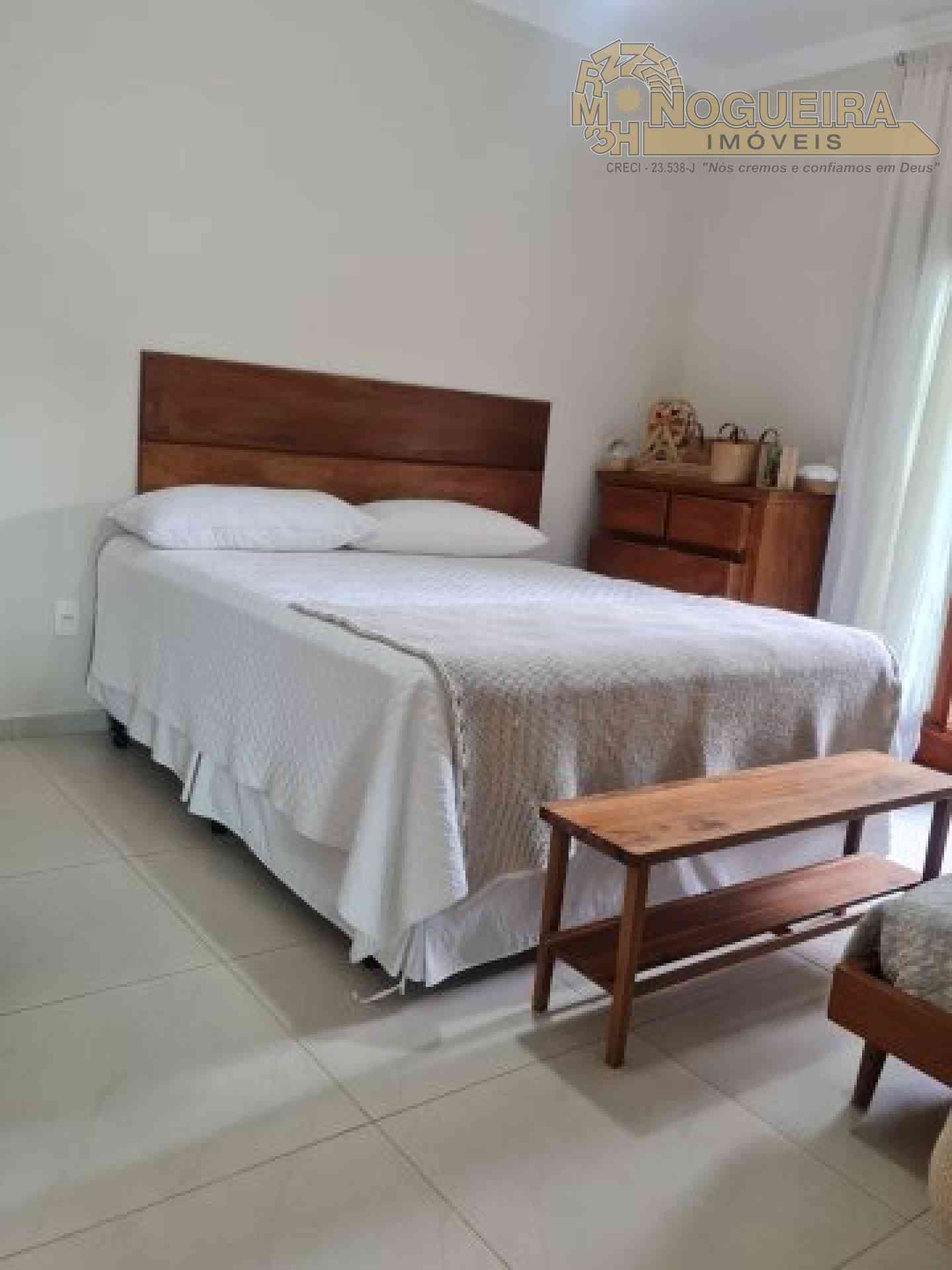 Linda casa em Atibaia