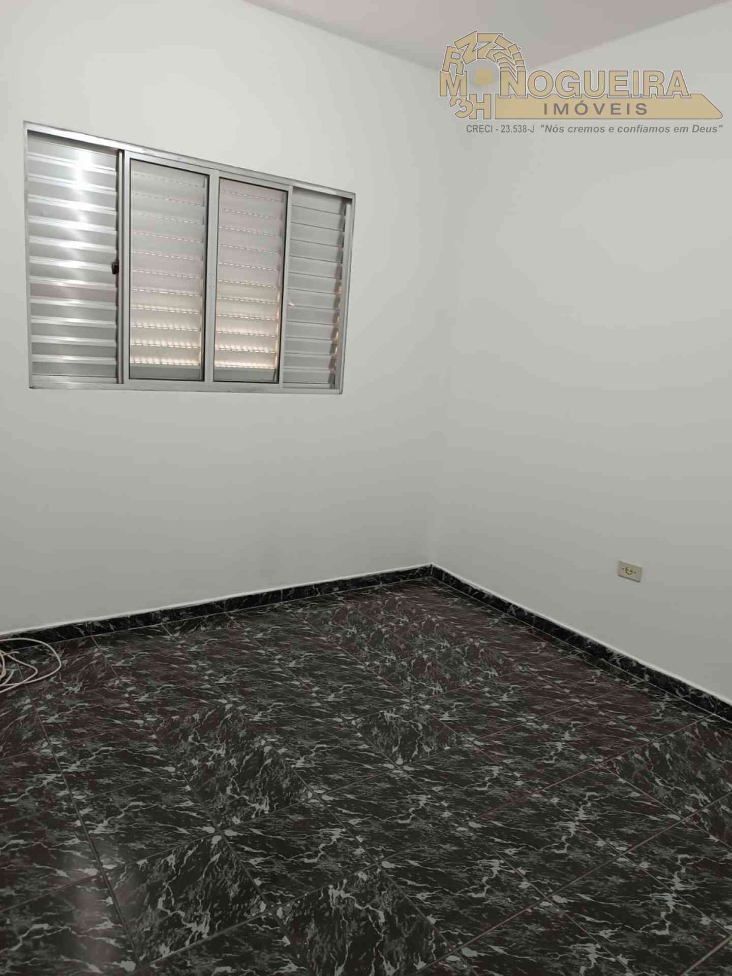 Sobrado no Jd. Toscana com salão