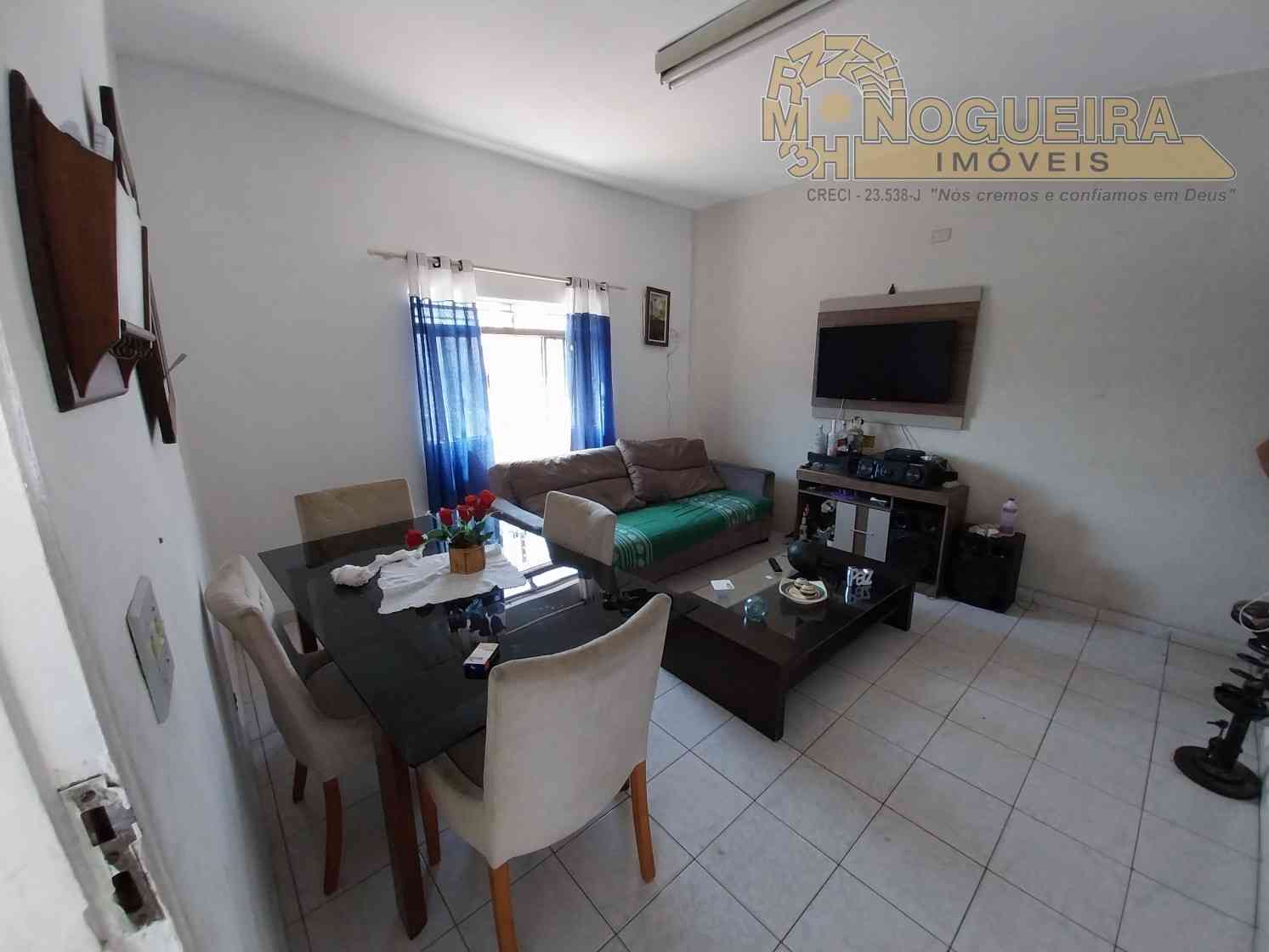 Casa Térrea 2 Dormitórios - Vila São Rafael - Oportunidade