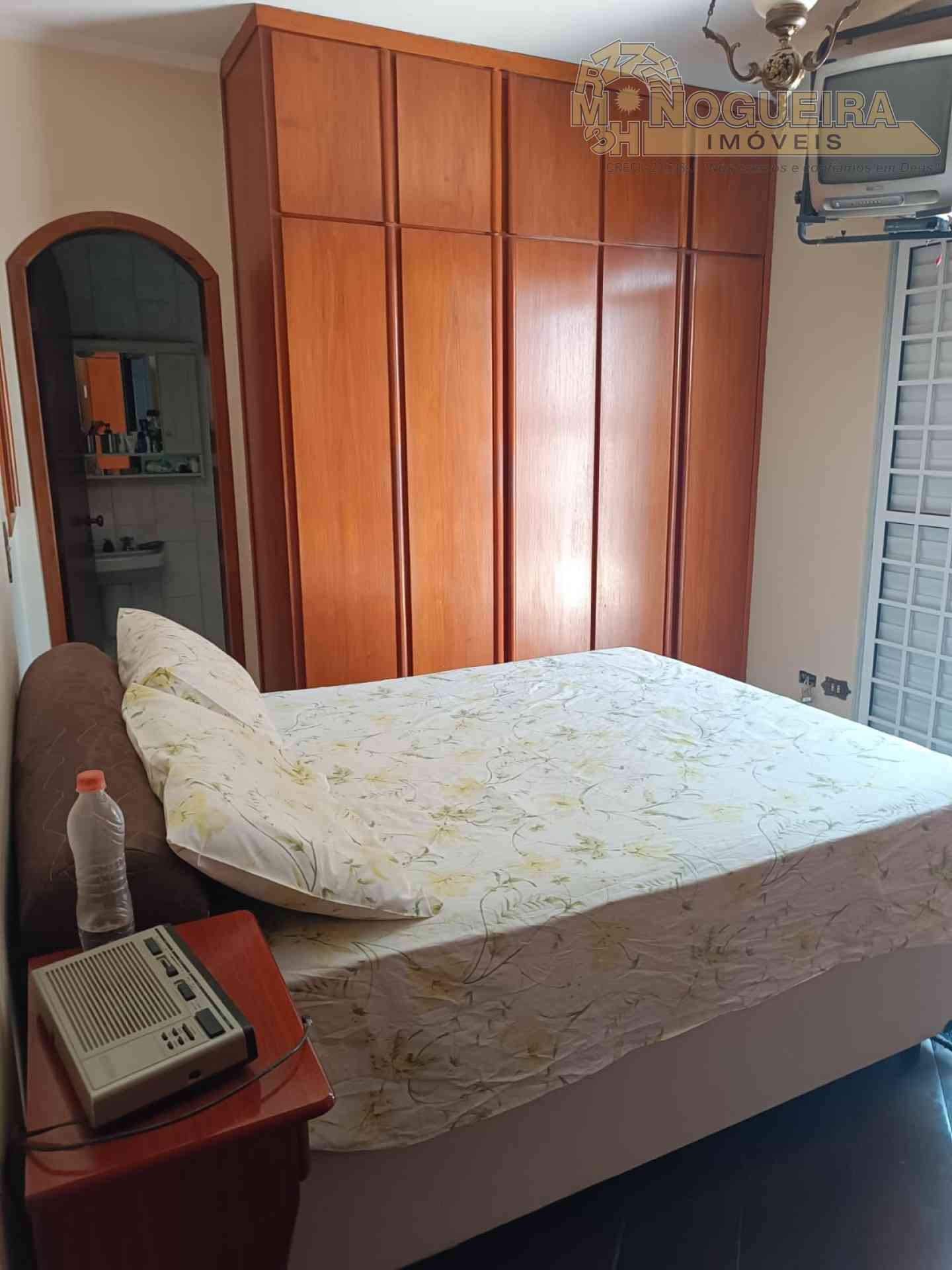 Sobrado Jd. Santa Mena