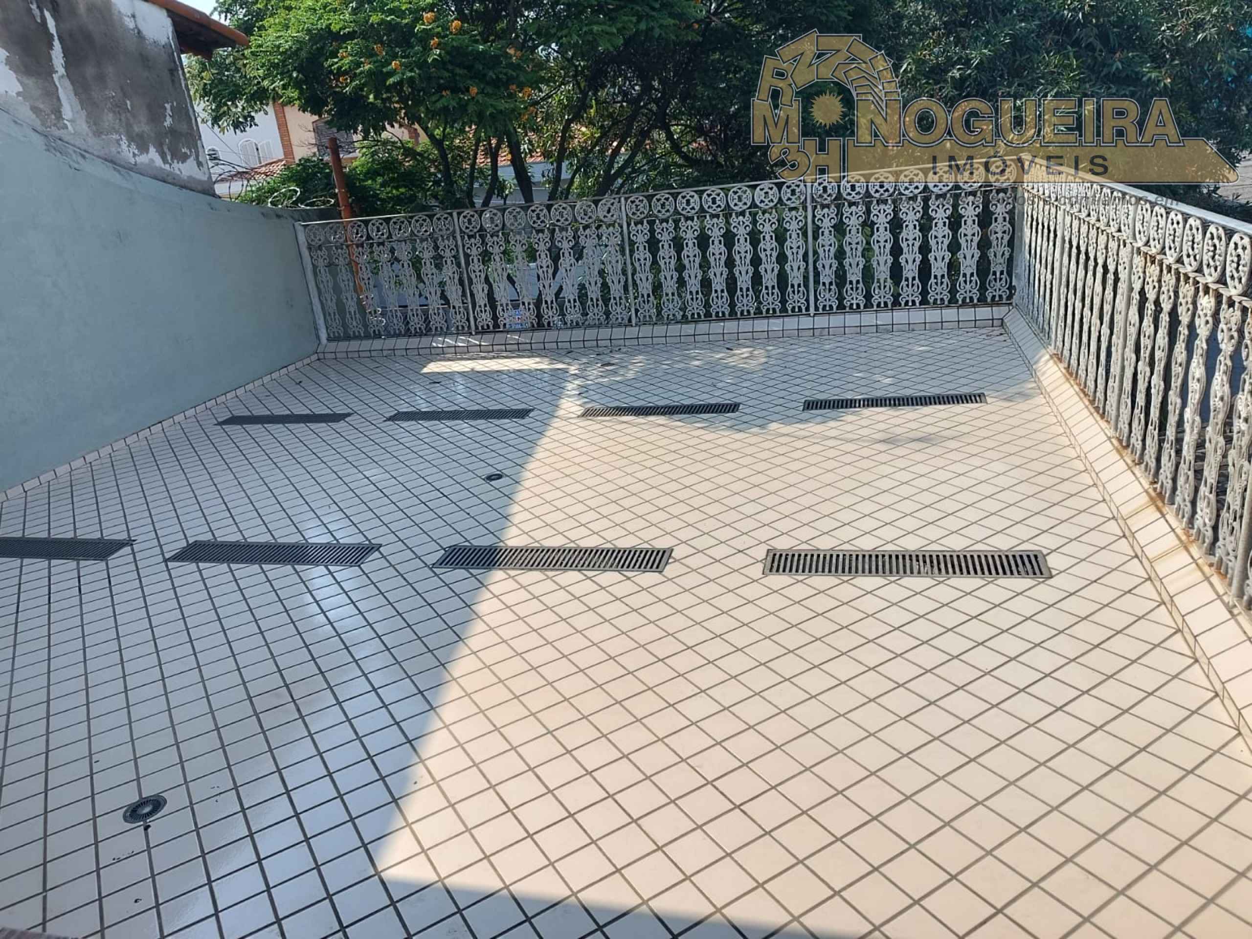 Sobrado Jd. Santa Mena