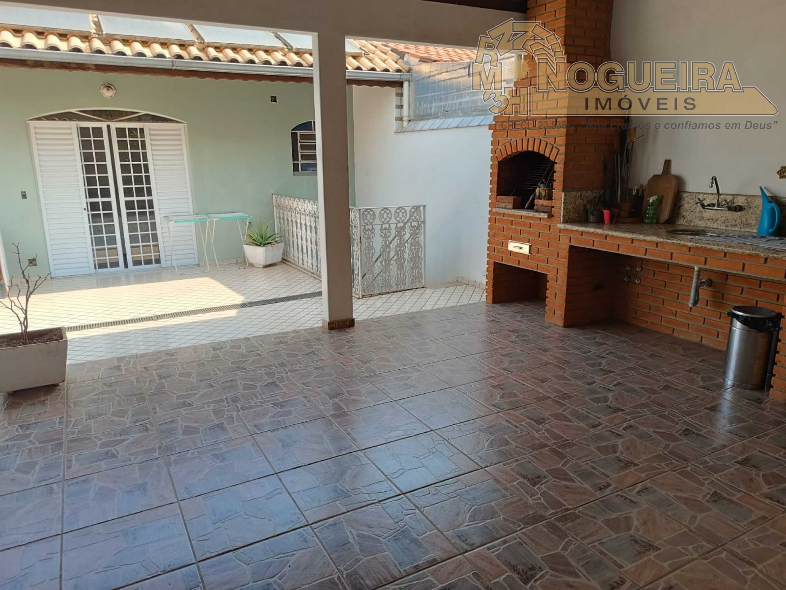 Sobrado Jd. Santa Mena